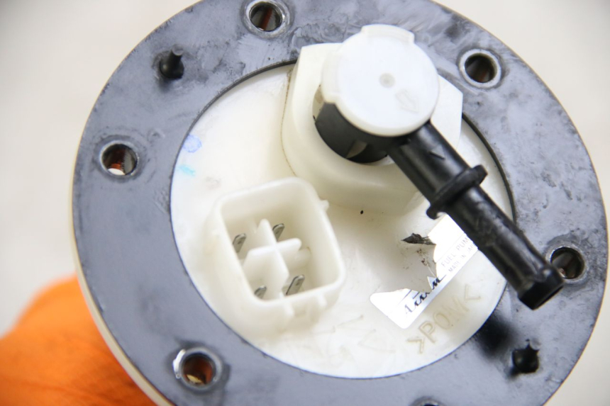 photo de POMPE A ESSENCE YAMAHA XP T-MAX TMAX 500 (2004 - 2007) - Zoom état d’usage