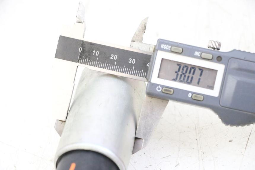 photo de POMPE A ESSENCE YAMAHA XT X 660 (2004 - 2016) - Vue d’ensemble