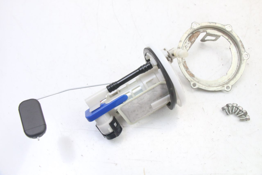 photo de POMPE A ESSENCE YAMAHA YP T-MAX TMAX 530 (2017 - 2020) - Vue principale