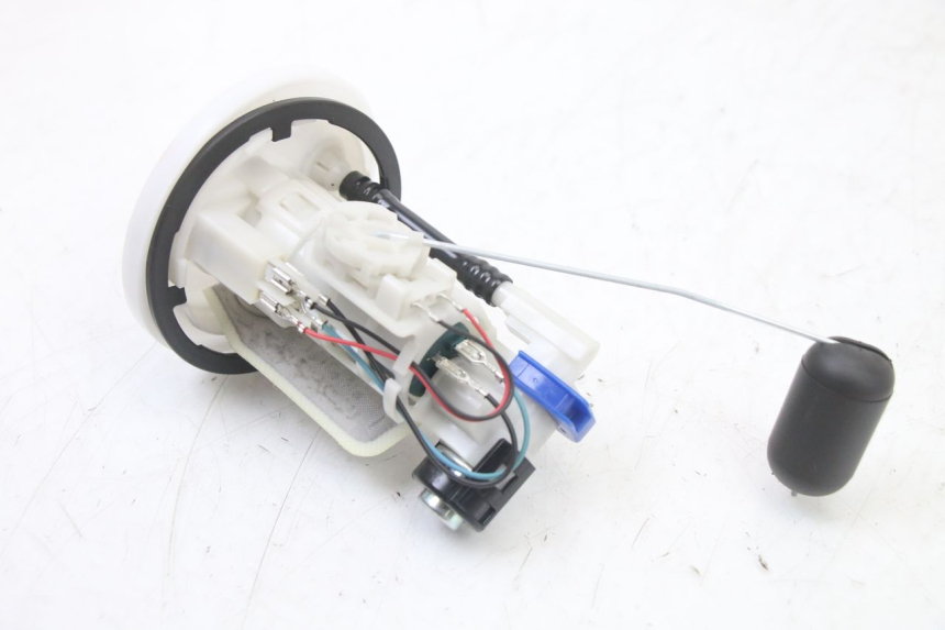 photo de POMPE A ESSENCE YAMAHA YP T-MAX TMAX 530 (2017 - 2020) - Autre angle de vue