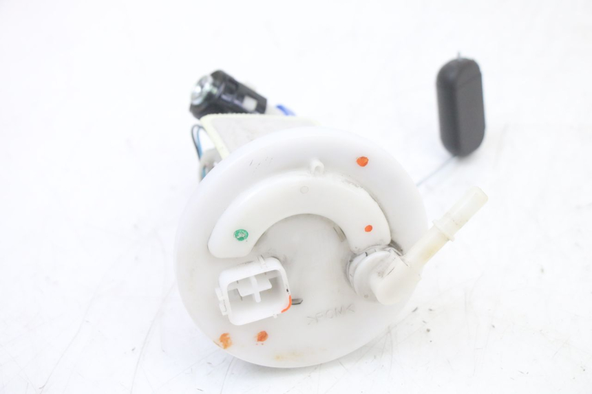 photo de POMPE A ESSENCE YAMAHA YP T-MAX TMAX 530 (2017 - 2020) - Gros plan technique