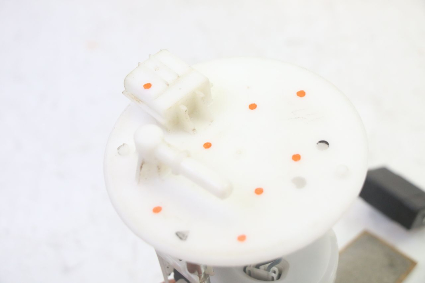 photo de POMPE A ESSENCE YAMAHA YFM GRIZZLY 550 (2008 - 2015) - Gros plan technique