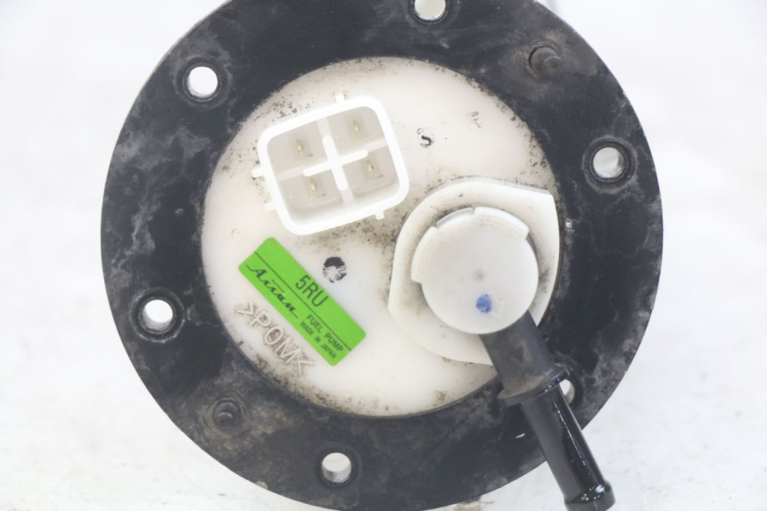 photo de POMPE A ESSENCE YAMAHA YP MAJESTY 400 (2004 - 2008) - Autre angle de vue