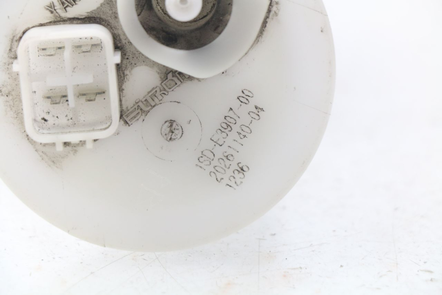 photo de POMPE A ESSENCE YAMAHA YP X-MAX XMAX 400 (2014 - 2017) - Gros plan technique