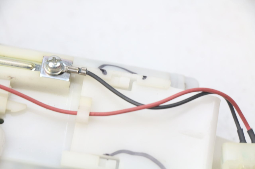 photo de POMPE A ESSENCE KAWASAKI Z 650 (2016 - 2019) - État de surface