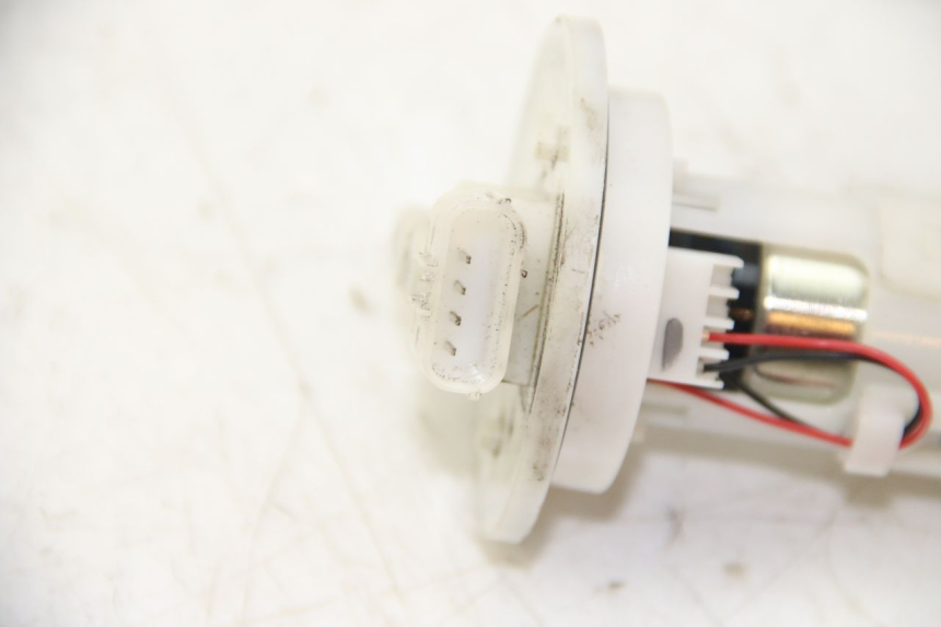 photo de POMPE A ESSENCE PIAGGIO ZIP 4T 50 (2018 - 2020) - Zoom état d’usage