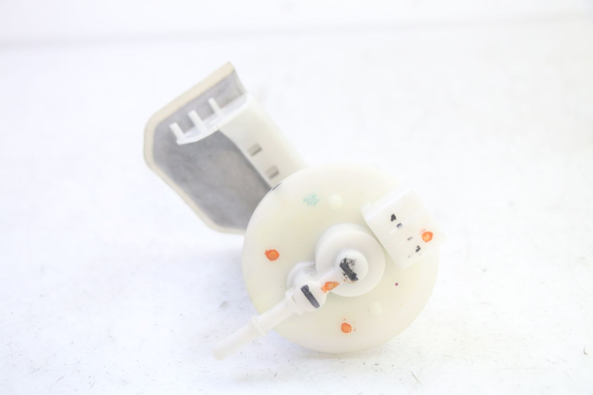 photo de POMPE A ESSENCE PIAGGIO ZIP 4T 50 (2018 - 2020) - Gros plan technique