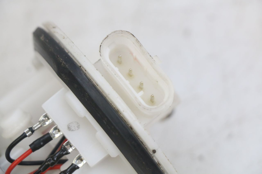 photo de POMPE A ESSENCE UNIVERSAL BIKE ZN50QT-11B 50 (2018 - 2021) - État de surface