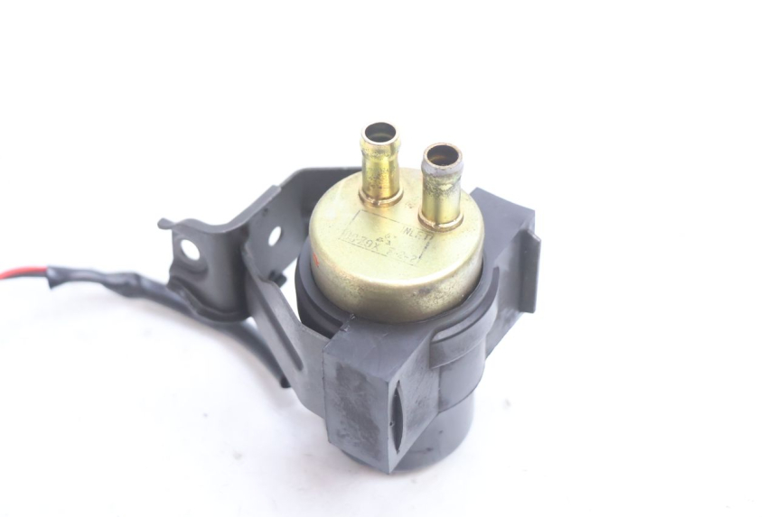 photo de POMPE A ESSENCE KAWASAKI ZX-6R ZX6R 600 (2000 - 2002) - Gros plan technique