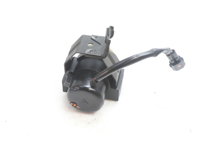 photo de POMPE A ESSENCE KAWASAKI ZX-6R ZX6R 600 (2000 - 2002) - Vue d’ensemble