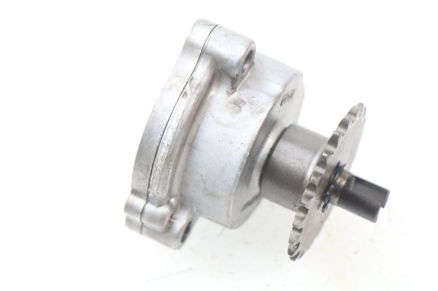 photo de POMPE A HUILE SUZUKI BURGMAN 650 (2002 - 2004) - Détail de la pièce