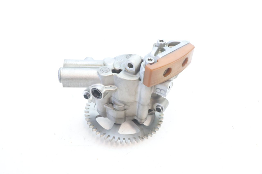 photo de POMPE A HUILE BMW C SPORT 650 (2015 - 2021) - Gros plan technique
