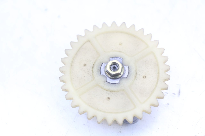 photo de POMPE A HUILE KYMCO DINK 4T 50 (2007 - 2018) - Autre angle de vue