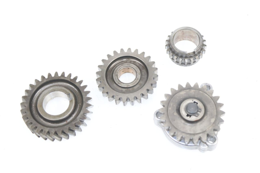 photo de POMPE A HUILE SUZUKI DR DJEBEL 600 (1985 - 1990) - Vue principale