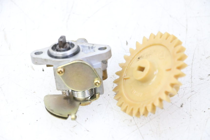 photo de POMPE A HUILE APRILIA ETX 125 (1998 - 2002) - Autre angle de vue