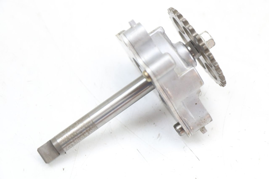 photo de POMPE A HUILE HONDA FJS SILVER WING SILVERWING 400 (2005 - 2008) - Gros plan technique