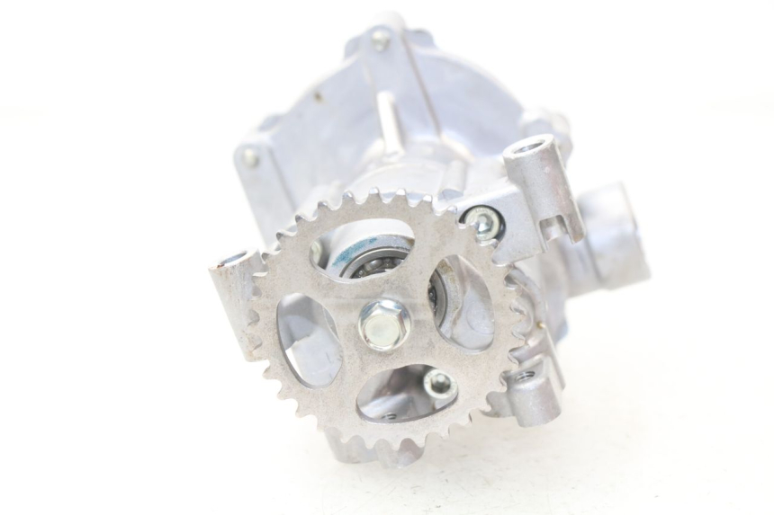 photo de POMPE A HUILE YAMAHA FZ8 800 (2010 - 2016) - Points de fixation