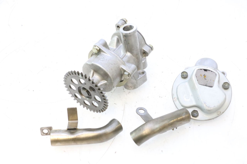 photo de POMPE A HUILE SUZUKI GSF N BANDIT 1200 (2001 - 2005) - Vue principale