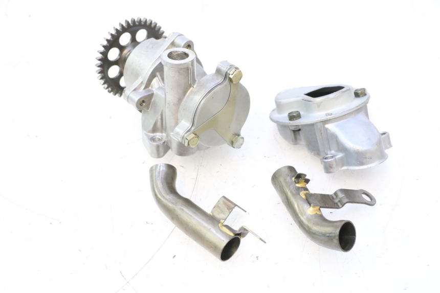 photo de POMPE A HUILE SUZUKI GSF N BANDIT 1200 (2001 - 2005) - Points de fixation