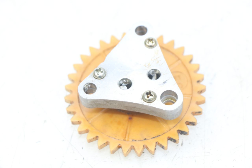 photo de POMPE A HUILE PEUGEOT KISBEE 4T 50 (2018 - 2022) - Zoom état d’usage