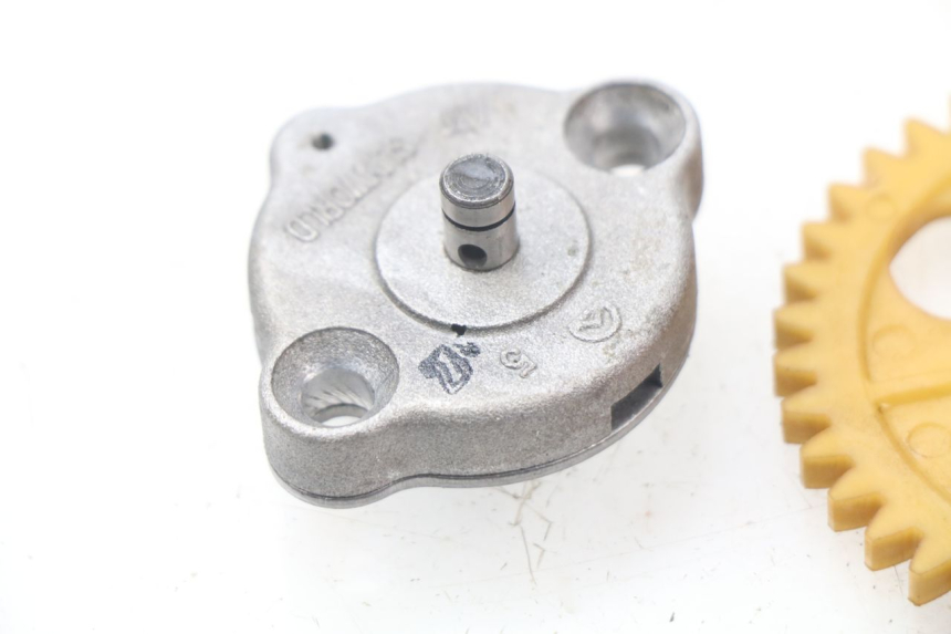 photo de POMPE A HUILE SYM ORBIT 2 50 (2008 - 2014) - Autre angle de vue