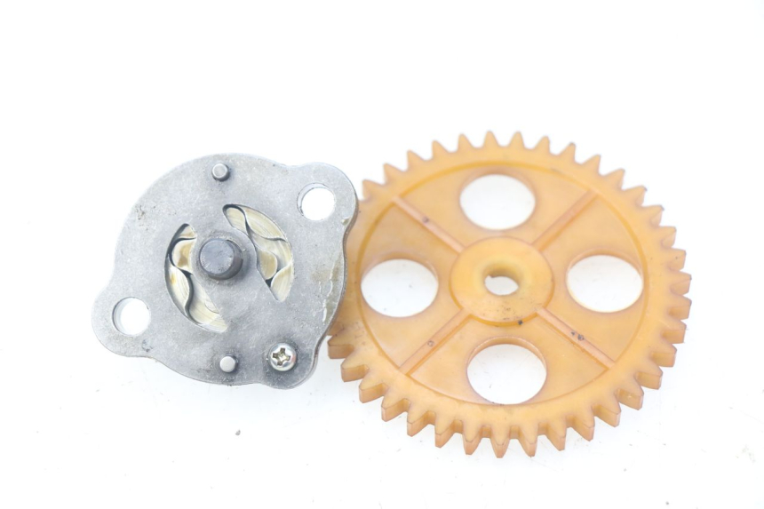 photo de POMPE A HUILE SYM ORBIT III 3 4T 50 (2018 - 2021) - Autre angle de vue