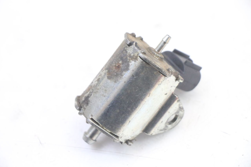 photo de POMPE A HUILE PEUGEOT TKR TREKKER FURIOUS 50 (2005 - 2014) - Autre angle de vue