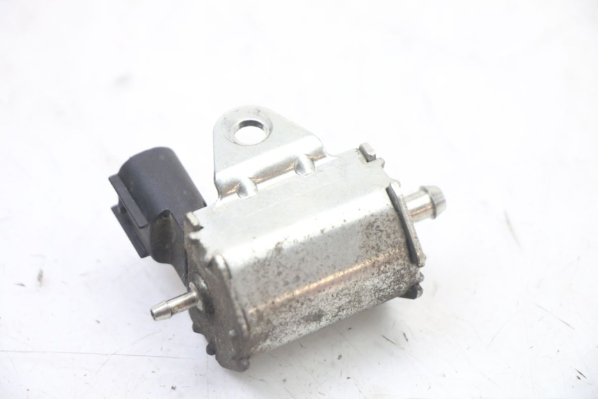 photo de POMPE A HUILE PEUGEOT TREKKER TKR 50 (2005 - 2014) - Autre angle de vue