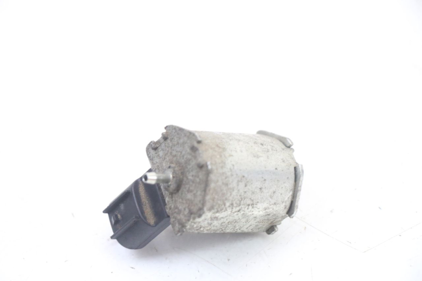 photo de POMPE A HUILE PEUGEOT TREKKER TKR 50 (2005 - 2014) - Autre angle de vue