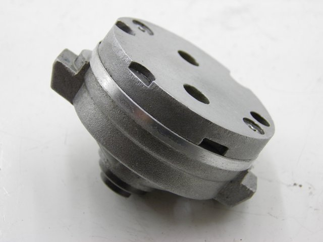 photo de POMPE A HUILE PIAGGIO BEVERLY 125 (2005 - 2007) - Détail de la pièce