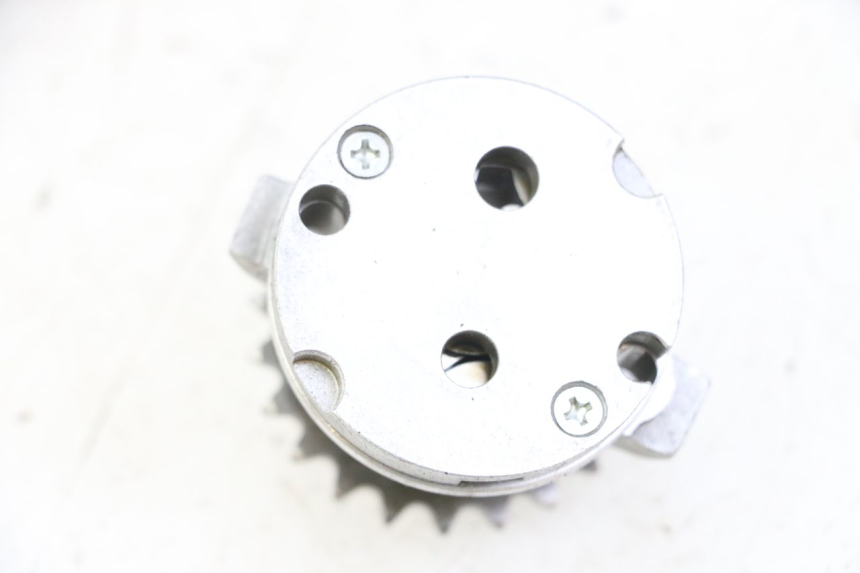 photo de POMPE A HUILE PIAGGIO MP3 125 (2006 - 2014) - Détail de la pièce