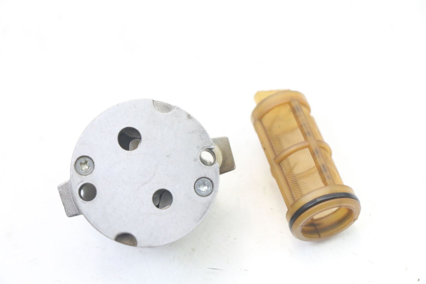 photo de POMPE A HUILE PIAGGIO X8 125 (2004 - 2007) - Autre angle de vue