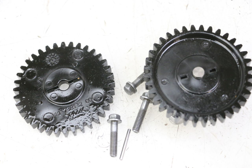 photo de POMPE A HUILE PEUGEOT SATELIS 125 (2013 - 2018) - Détail de la pièce