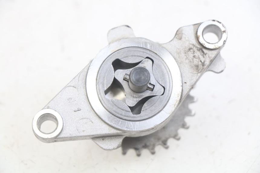 photo de POMPE A HUILE APRILIA SCARABEO LIGHT 125 (2007 - 2011) - Vue principale