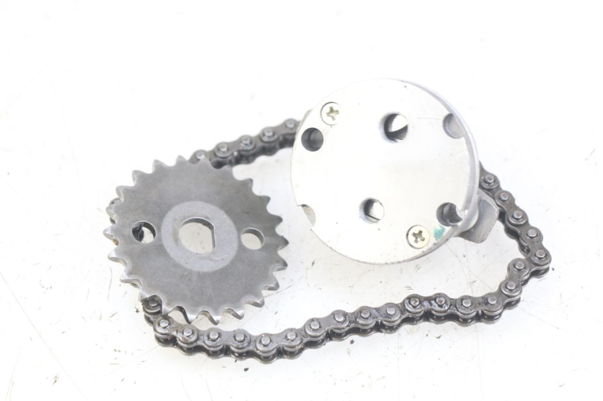 photo de POMPE A HUILE APRILIA SCARABEO 100 (2003 - 2012) - Détail de la pièce