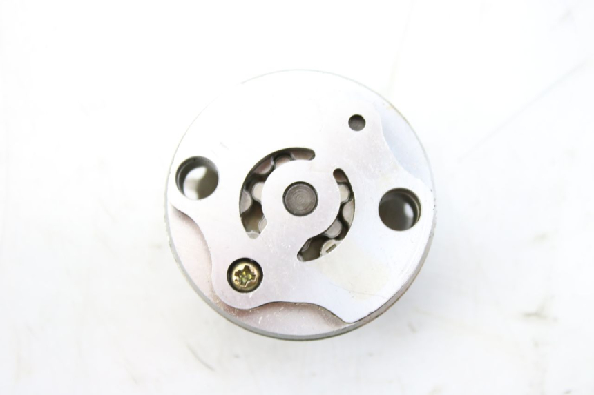 photo de POMPE A HUILE KYMCO SENTO 100 (2008 - 2013) - Gros plan technique