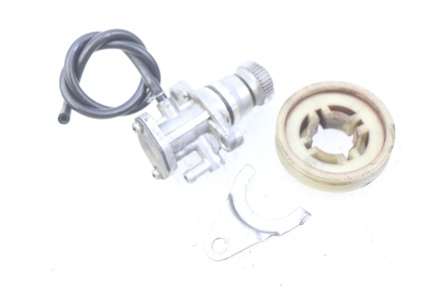 photo de POMPE A HUILE YAMAHA SLIDER NAKED 50 (2004 - 2018) - Zoom état d’usage