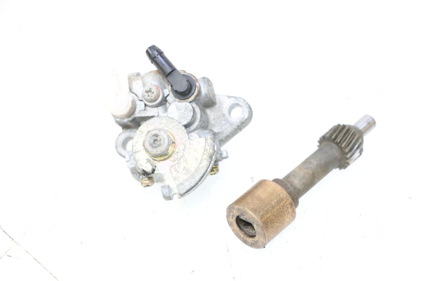photo de POMPE A HUILE PEUGEOT SPEEDFIGHT LC 50 (1996 - 2002) - Vue d’ensemble