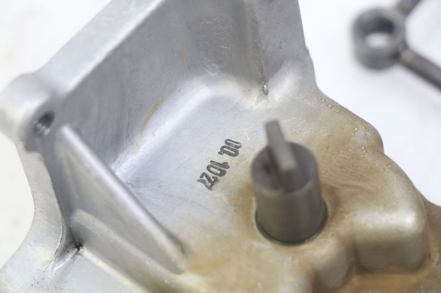 photo de POMPE A HUILE TRIUMPH SPRINT ST 955 (1999 - 2001) - Zoom composants