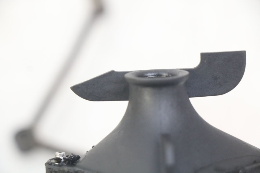 photo de POMPE A HUILE TRIUMPH SPRINT ST 955 (1999 - 2001) - Gros plan technique