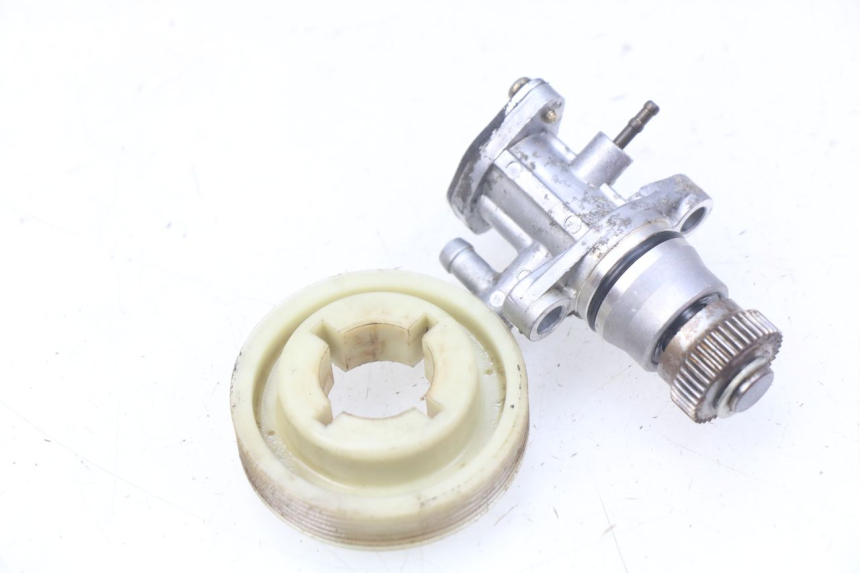 photo de POMPE A HUILE APRILIA SR LC 50 (1997 - 2004) - Autre angle de vue