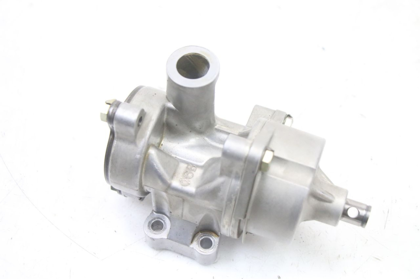 photo de POMPE A HUILE SUZUKI GSF S BANDIT 600 (2000 - 2004) - Vue d’ensemble