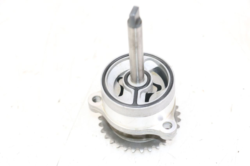 photo de POMPE A HUILE SUZUKI GSX F GSXF 650 (2007 - 2015) - Vue d’ensemble