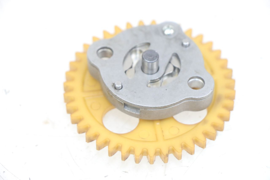 photo de POMPE A HUILE PEUGEOT TWEET 4T 50 (2014 - 2019) - Détail de la pièce