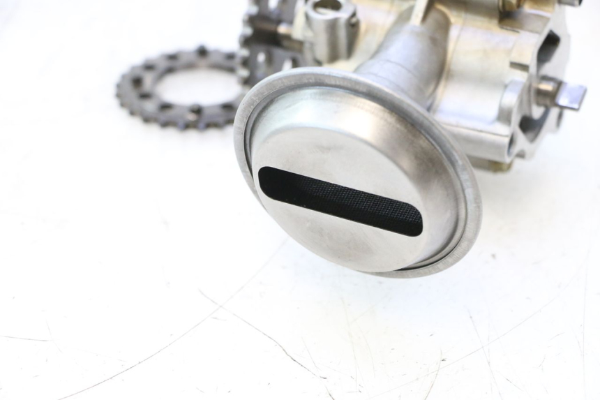 photo de POMPE A HUILE HONDA VFR FI RC46 800 (1998 - 2001) - Autre angle de vue