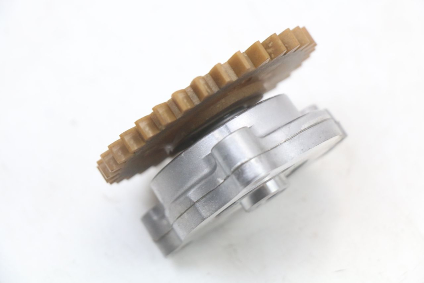 photo de POMPE A HUILE SUZUKI VL INTRUDER 125 (2004 - 2007) - Vue principale