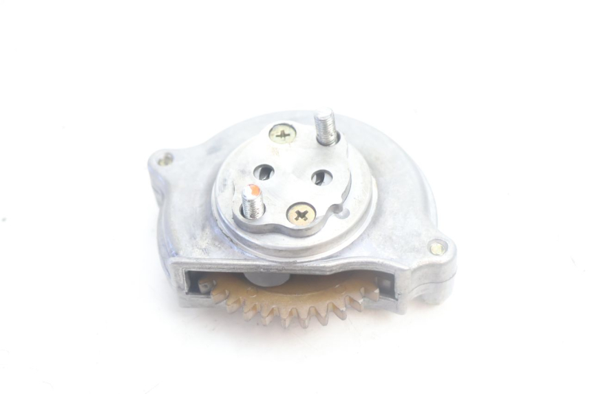 photo de POMPE A HUILE SMC XROAD 150 - Autre angle de vue