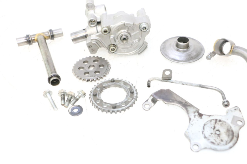 photo de POMPE A HUILE HONDA XRV AFRICA TWIN 750 (1990 - 1992) - État de surface
