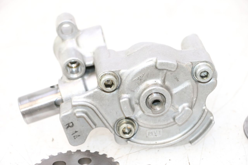 photo de POMPE A HUILE HONDA XRV AFRICA TWIN 750 (1990 - 1992) - Marquages et références