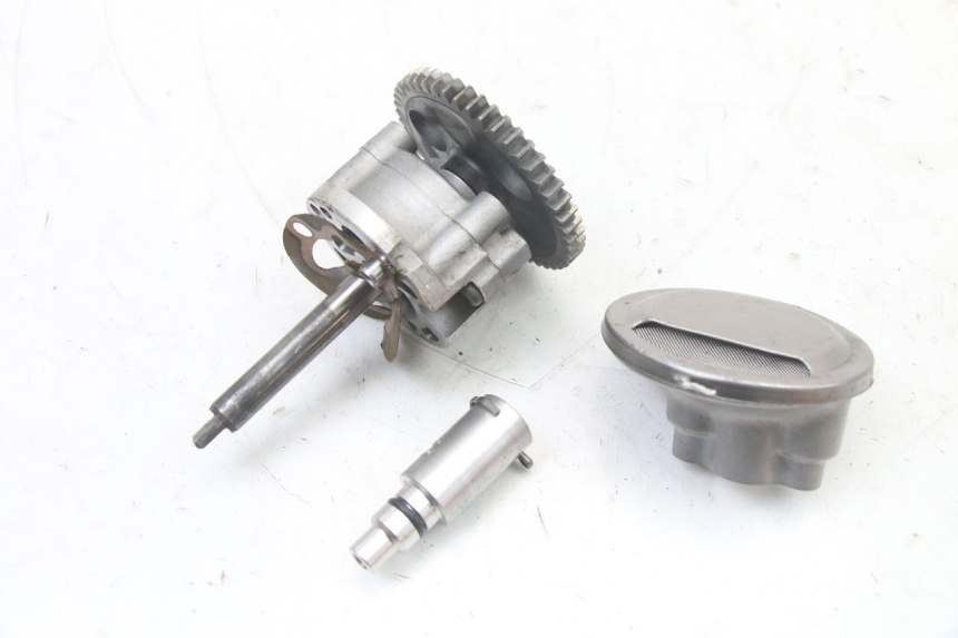 photo de POMPE A HUILE YAMAHA FZS FAZER 600 (2001 - 2003) - Détail de la pièce